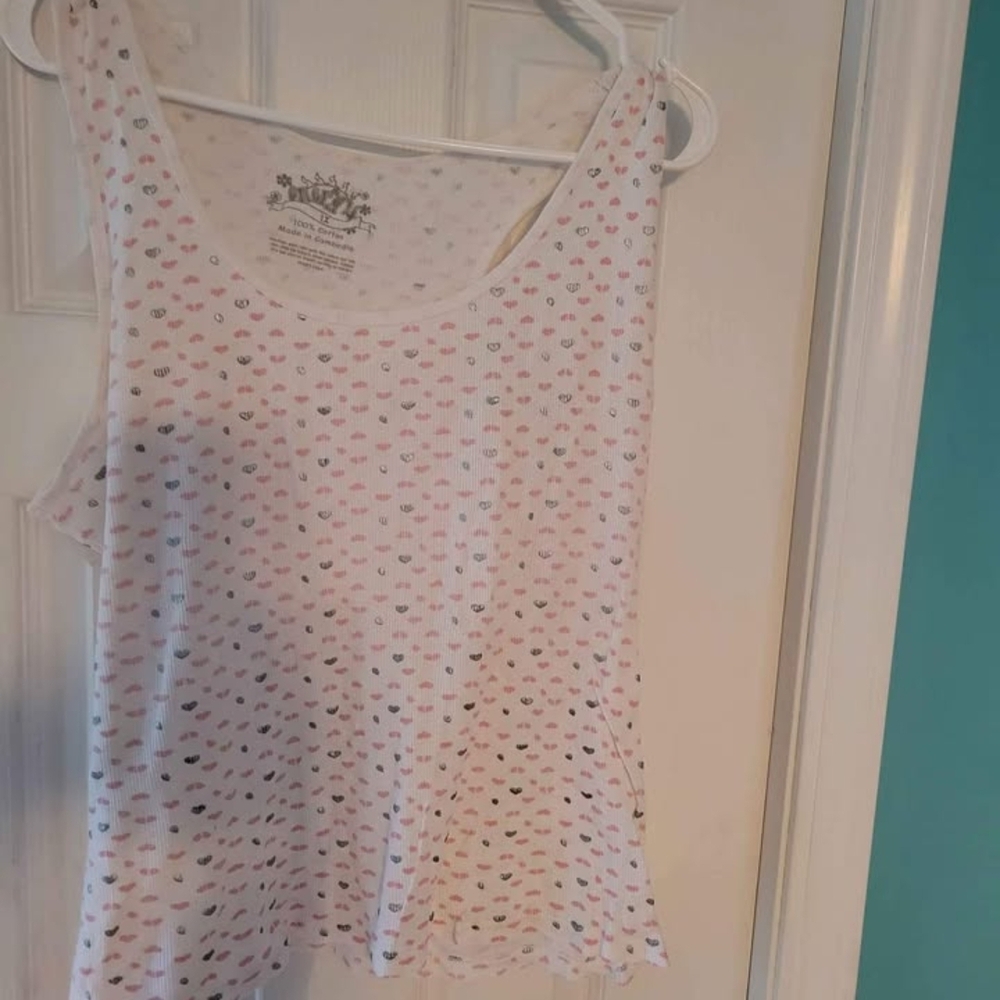Energie White Tank Top with Pink And Silver Heart Pattern Size 1X